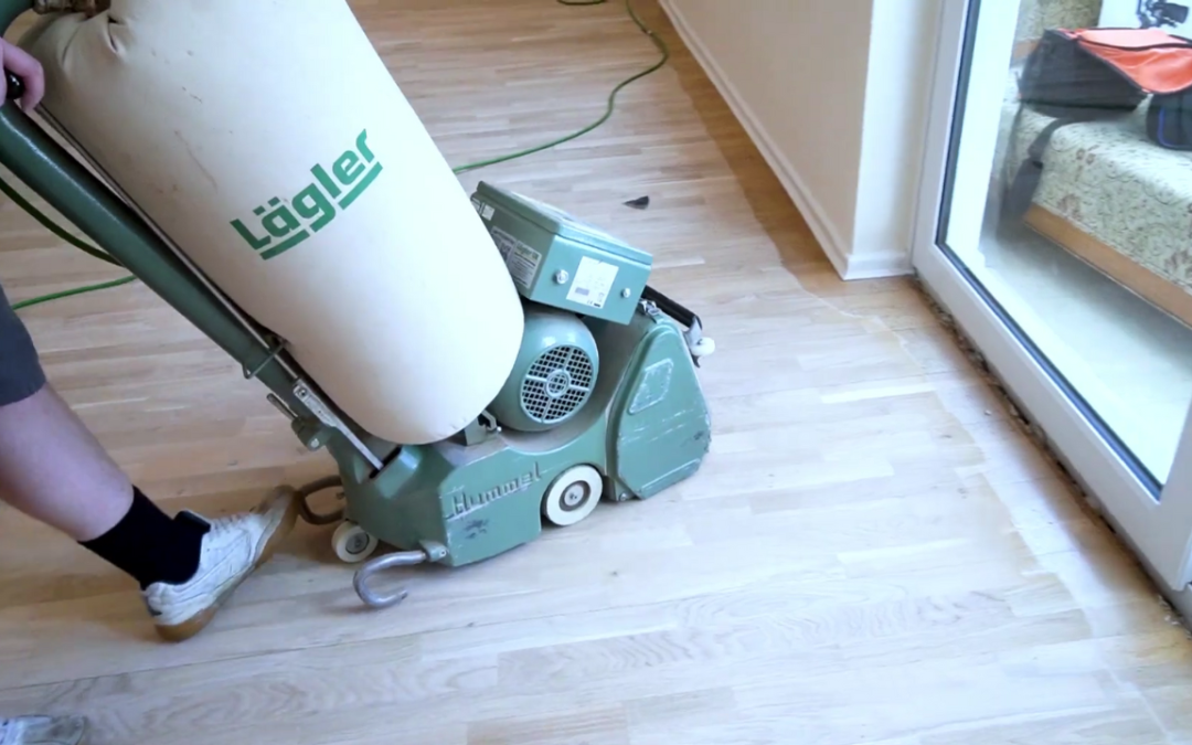 Best Time to Sand Floors in the UK: Humidity, Heating & Perfect Cures